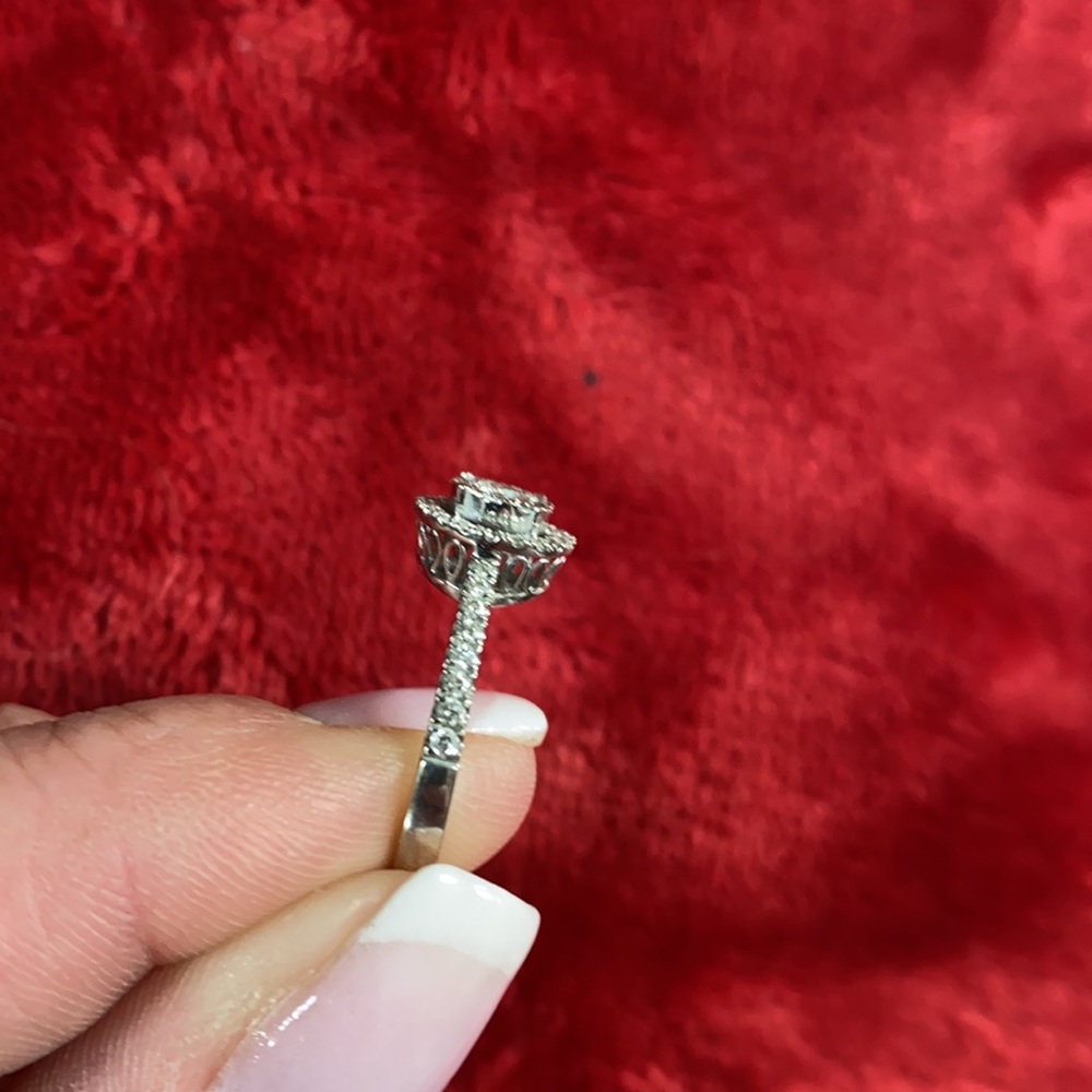 Engagement Ring Womans Ring Only! - image 6